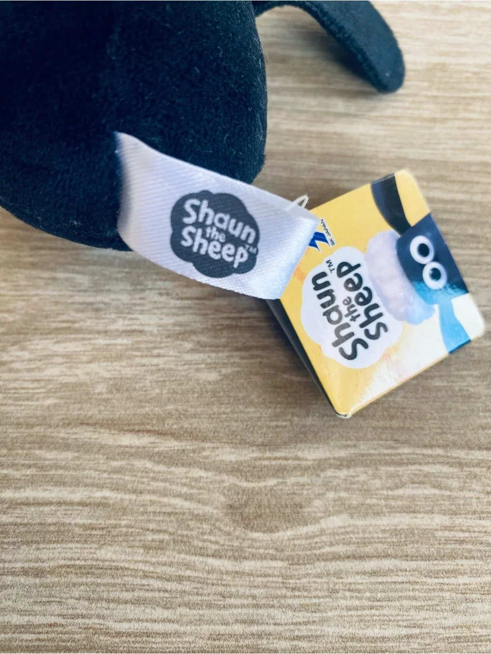 Shaun the Sheep Face Plush Keychain Mascot Charm Japan Import SK Japan NWT
